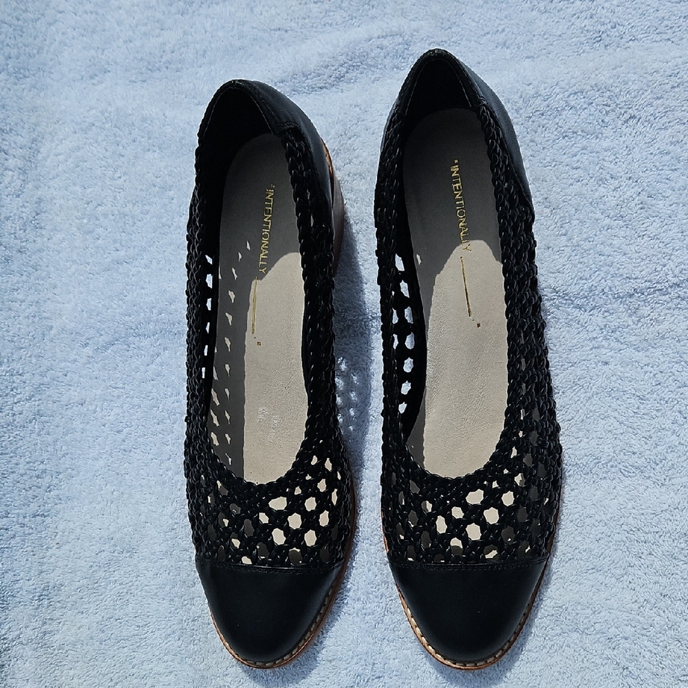 INTENTIONALLY BLANK Black Mesh Flats